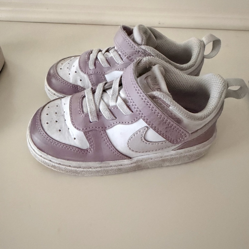 Nike Kids' Lavender and White court borough recraft